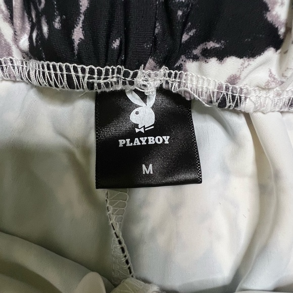 Playboy elastic bike shorts size M brand new - Picture 4 of 4
